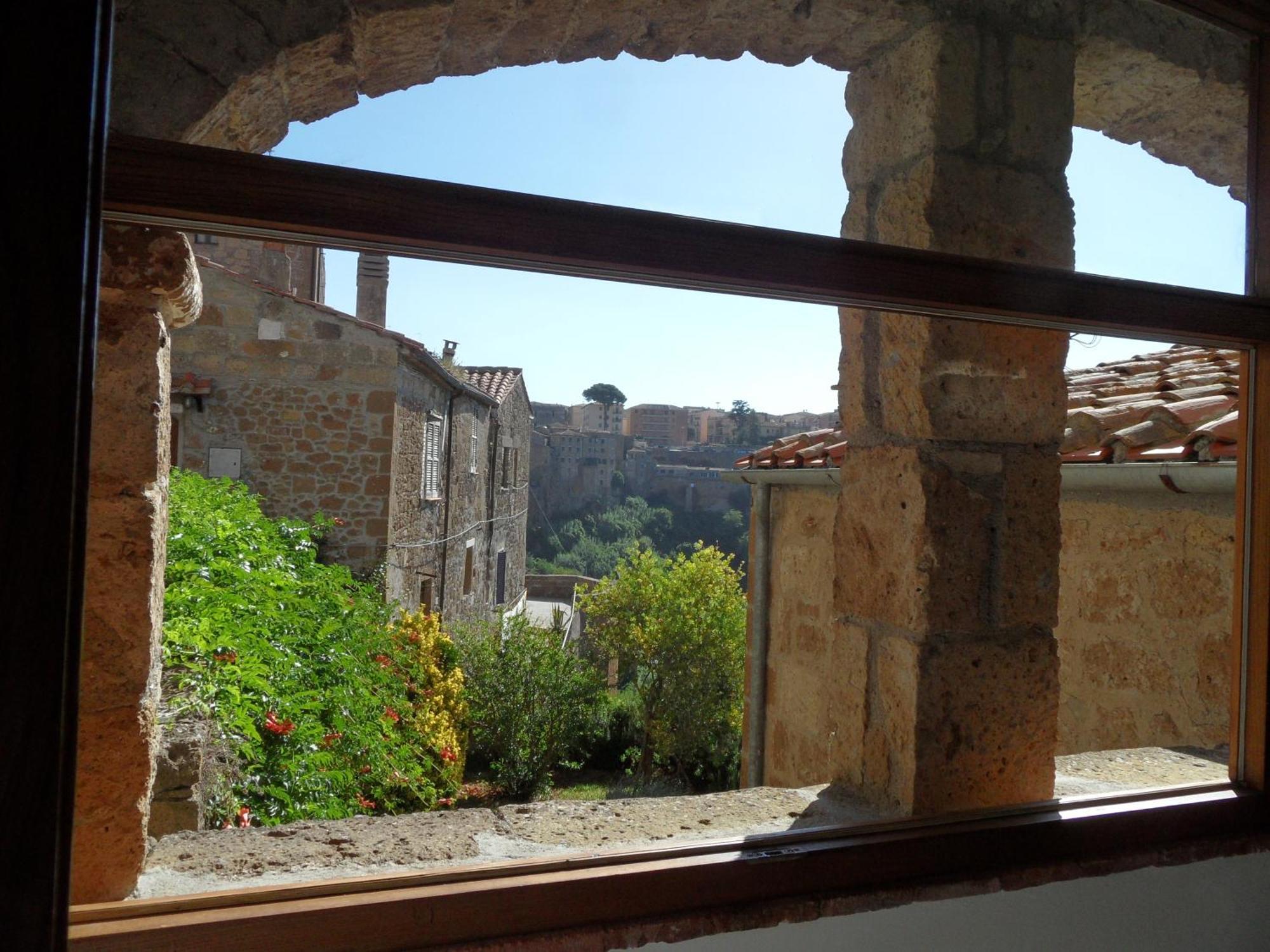 Un Giardino Nel Tufo Bed & Breakfast Pitigliano Luaran gambar